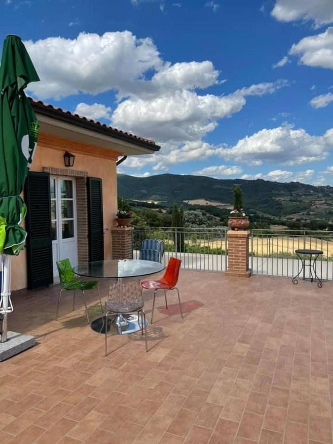 La Posta Di Bacco Gualdo Cattaneo Exterior foto